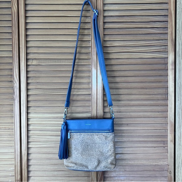Pixi Mood Dove Grey Vegan Leather&Natural Cork Tassel Crossbody Bag 10”by 9.5” - Picture 2 of 16